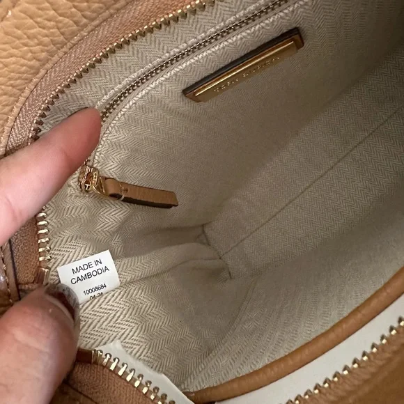 New Tory burch Thea swingpack crossbody/shoulder bag tiramisu color - Picture 6 of 11